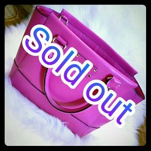 Soldout🔥Kate Spade Wellesley Small Camryn Fuschia